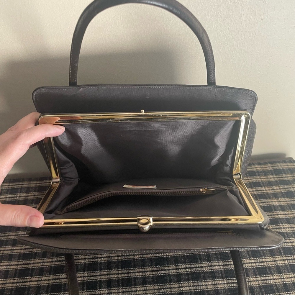 Vintage 1960 Rambler By Hadia Structured Brown Top Handle Purse Kiss Lock #598 - Picture 8 of 11
